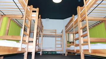 Кровать в общем номере для мужчин и женщин с 10 кроватями в  Happy Hostel Kiev
